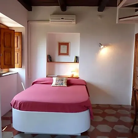 Casa Puccini Bed & Breakfast 3*